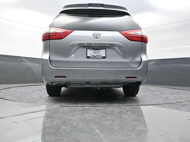 2018 Toyota Sienna XLE 8 Passenger