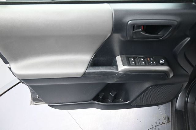 2018 Toyota Tacoma SR5 V6