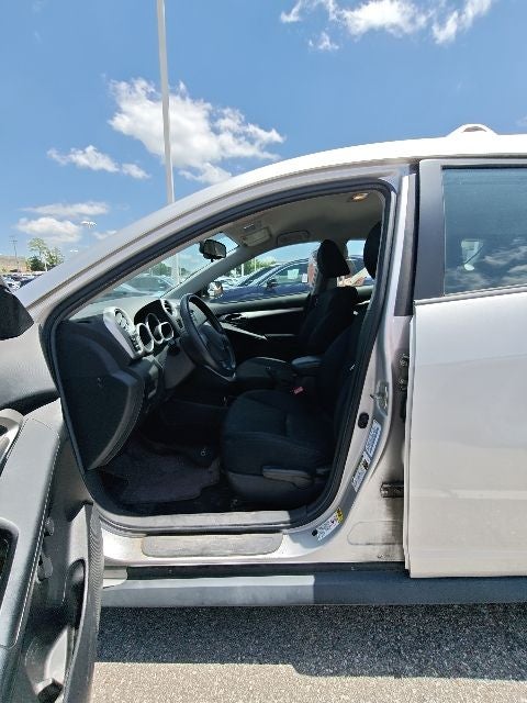2009 Pontiac Vibe Base