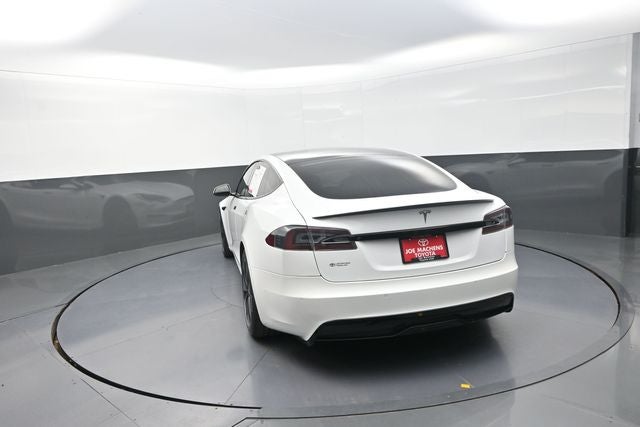 2022 Tesla Model S Base