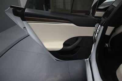 2022 Tesla Model S Base