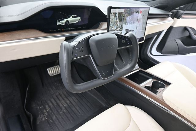 2022 Tesla Model S Base