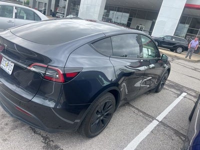 2024 Tesla Model Y Standard Range