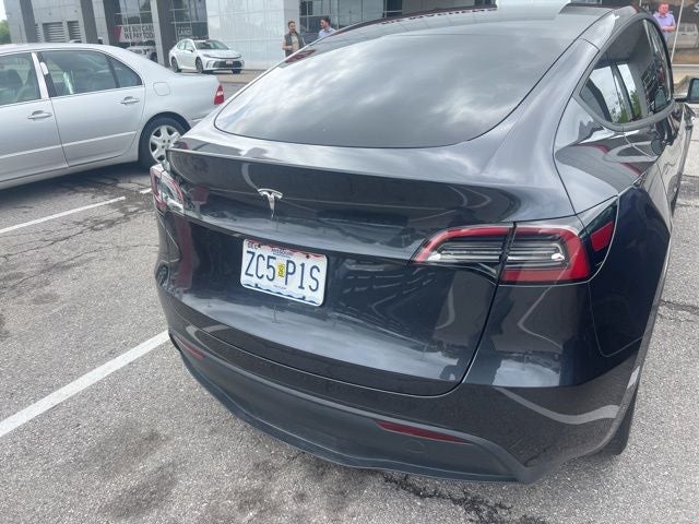 2024 Tesla Model Y Standard Range