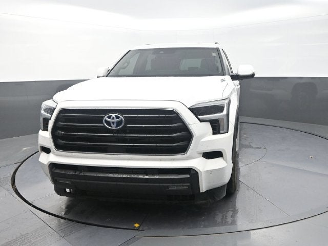 2024 Toyota Sequoia SR5