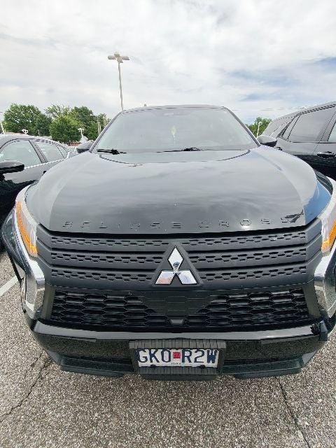 2023 Mitsubishi Eclipse Cross Base