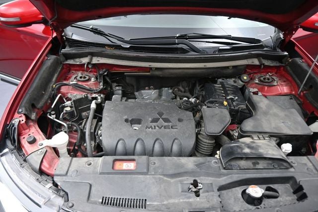 2020 Mitsubishi Outlander SE