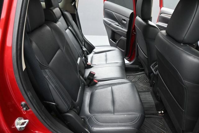2020 Mitsubishi Outlander SE