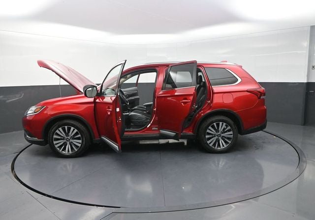 2020 Mitsubishi Outlander SE