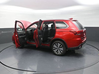 2020 Mitsubishi Outlander SE