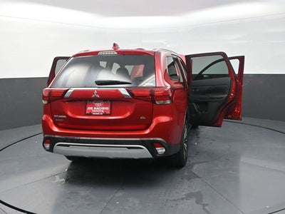 2020 Mitsubishi Outlander SE