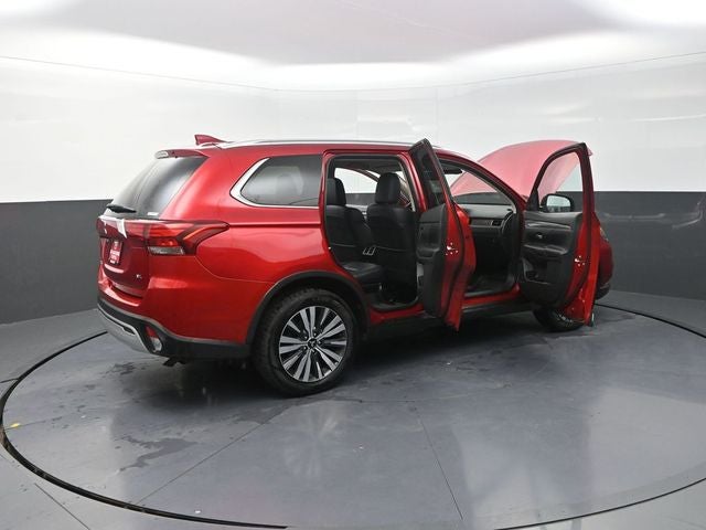 2020 Mitsubishi Outlander SE