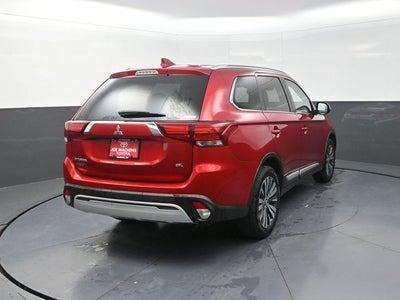 2020 Mitsubishi Outlander SE