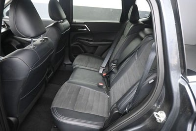2024 Mitsubishi Outlander SE Black Edition