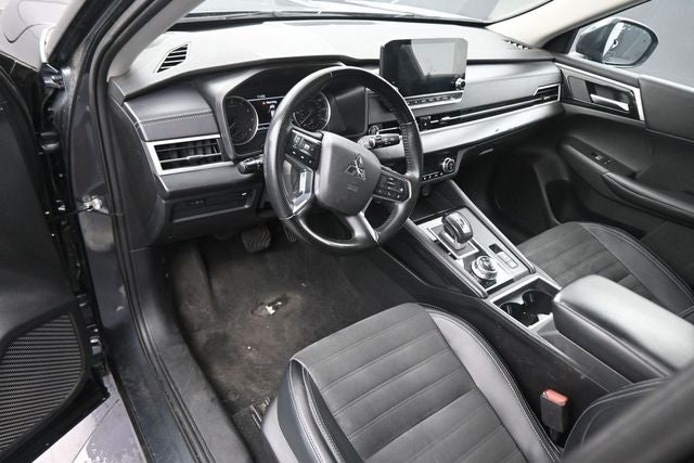 2024 Mitsubishi Outlander SE Black Edition