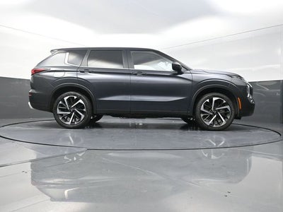 2024 Mitsubishi Outlander SE Black Edition
