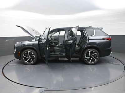 2024 Mitsubishi Outlander SE Black Edition