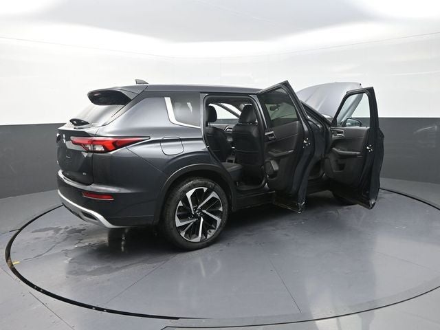 2024 Mitsubishi Outlander SE Black Edition