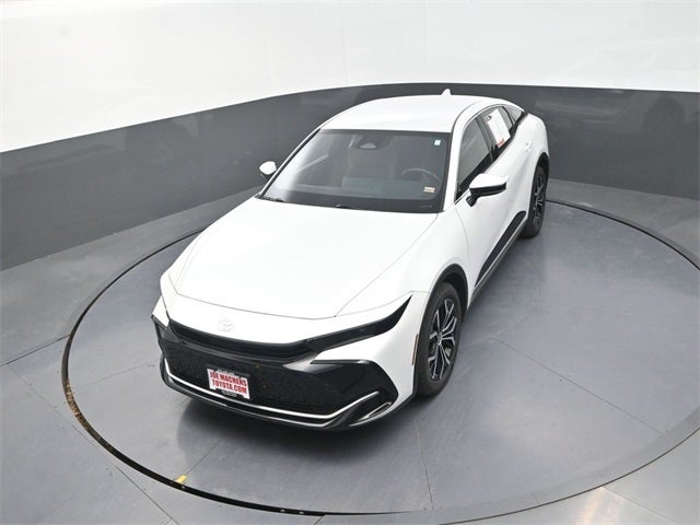 2024 Toyota Crown XLE