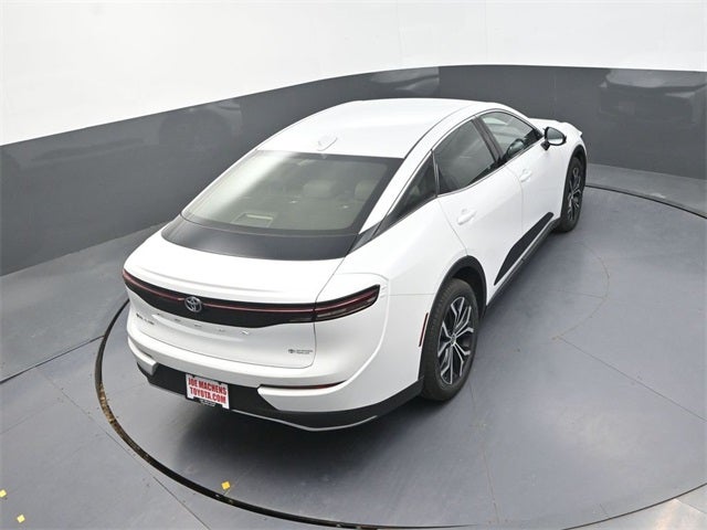 2024 Toyota Crown XLE