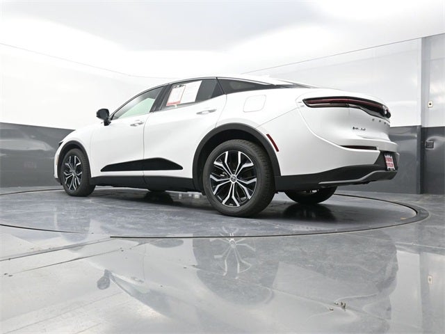 2024 Toyota Crown XLE