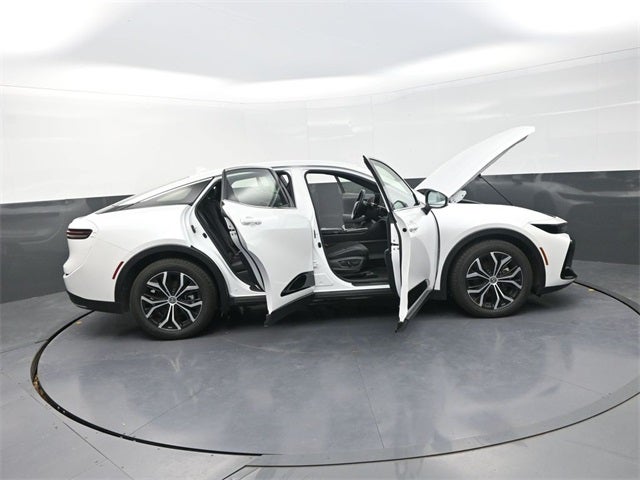 2024 Toyota Crown XLE