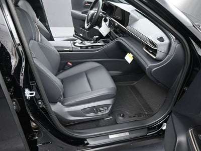 2025 Toyota Crown Signia XLE