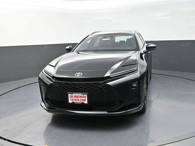 2025 Toyota Crown Signia XLE