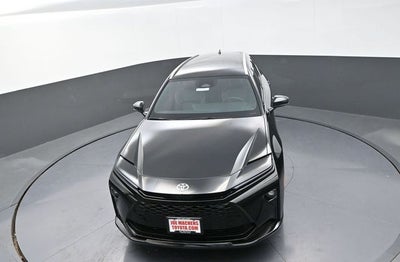 2025 Toyota Crown Signia XLE