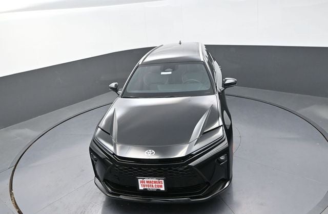 2025 Toyota Crown Signia XLE