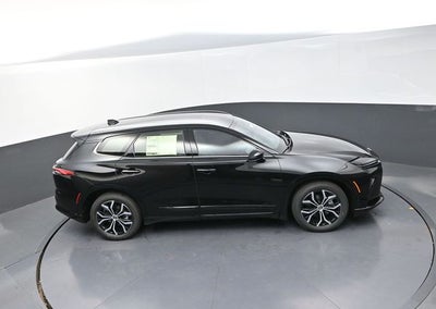 2025 Toyota Crown Signia XLE