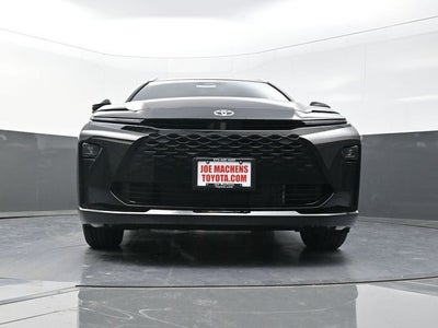 2025 Toyota Crown Signia XLE