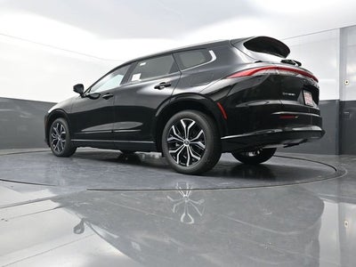 2025 Toyota Crown Signia XLE