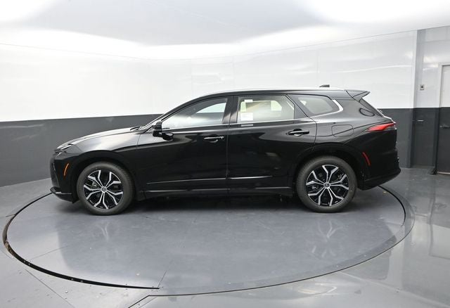 2025 Toyota Crown Signia XLE