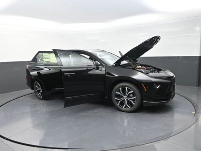 2025 Toyota Crown Signia XLE