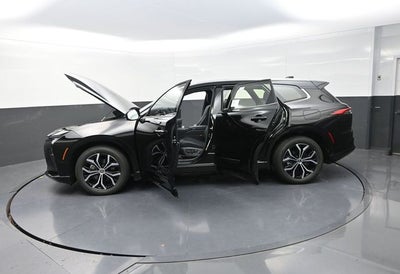 2025 Toyota Crown Signia XLE