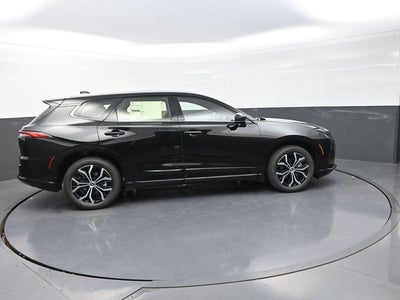 2025 Toyota Crown Signia XLE