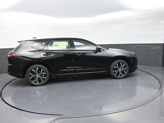 2025 Toyota Crown Signia XLE