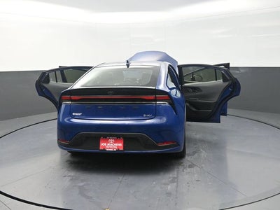 2025 Toyota Prius LE