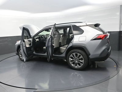 2019 Toyota RAV4 XLE Premium