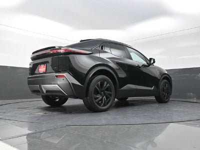 2026 Toyota C-HR SE