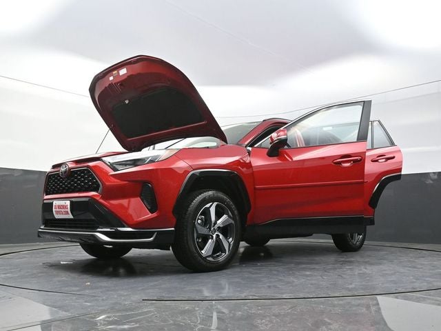 2025 Toyota RAV4 Plug-In Hybrid SE