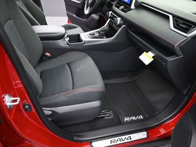 2025 Toyota RAV4 Plug-In Hybrid SE