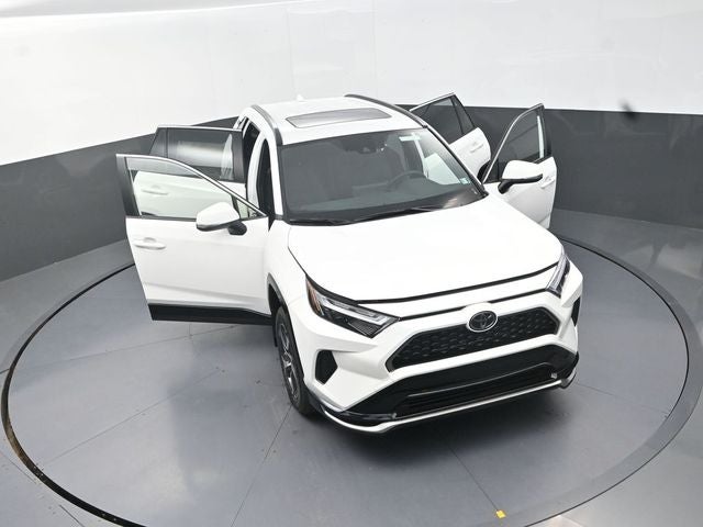 2025 Toyota RAV4 Plug-In Hybrid SE