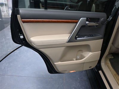 2013 Toyota Land Cruiser Base