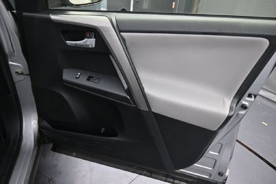2017 Toyota RAV4 Hybrid XLE