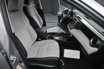 2017 Toyota RAV4 Hybrid XLE