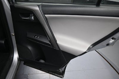 2017 Toyota RAV4 Hybrid XLE