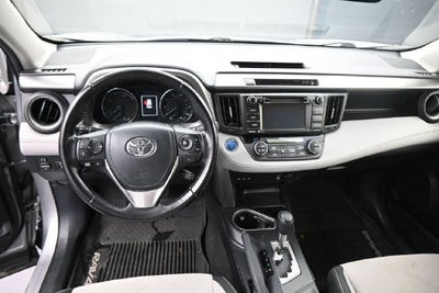 2017 Toyota RAV4 Hybrid XLE