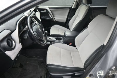 2017 Toyota RAV4 Hybrid XLE
